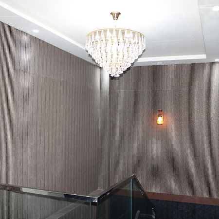 Hotel Gold Stone Kanpur Exterior photo